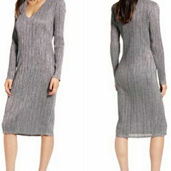 Chelsea28 Dresses & Skirts - Chelsea28 Metallic long sleeve dress